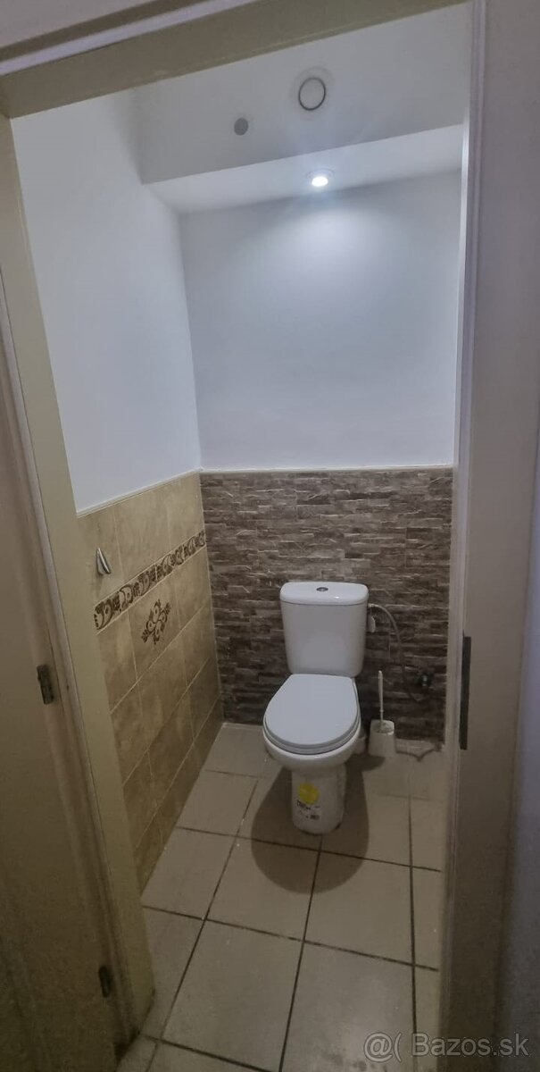 Domček - Obchodný priestor 109 m² - Kostoľany nad Hornádom - 10