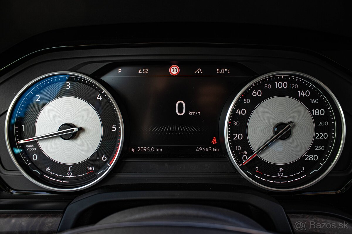 Volkswagen Touareg 3.0 V6 TDI 170 kW Matrix, Vzduch, Masáž - 10