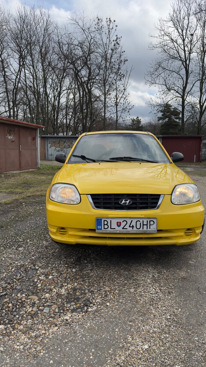Hyundai Accent automat - 10