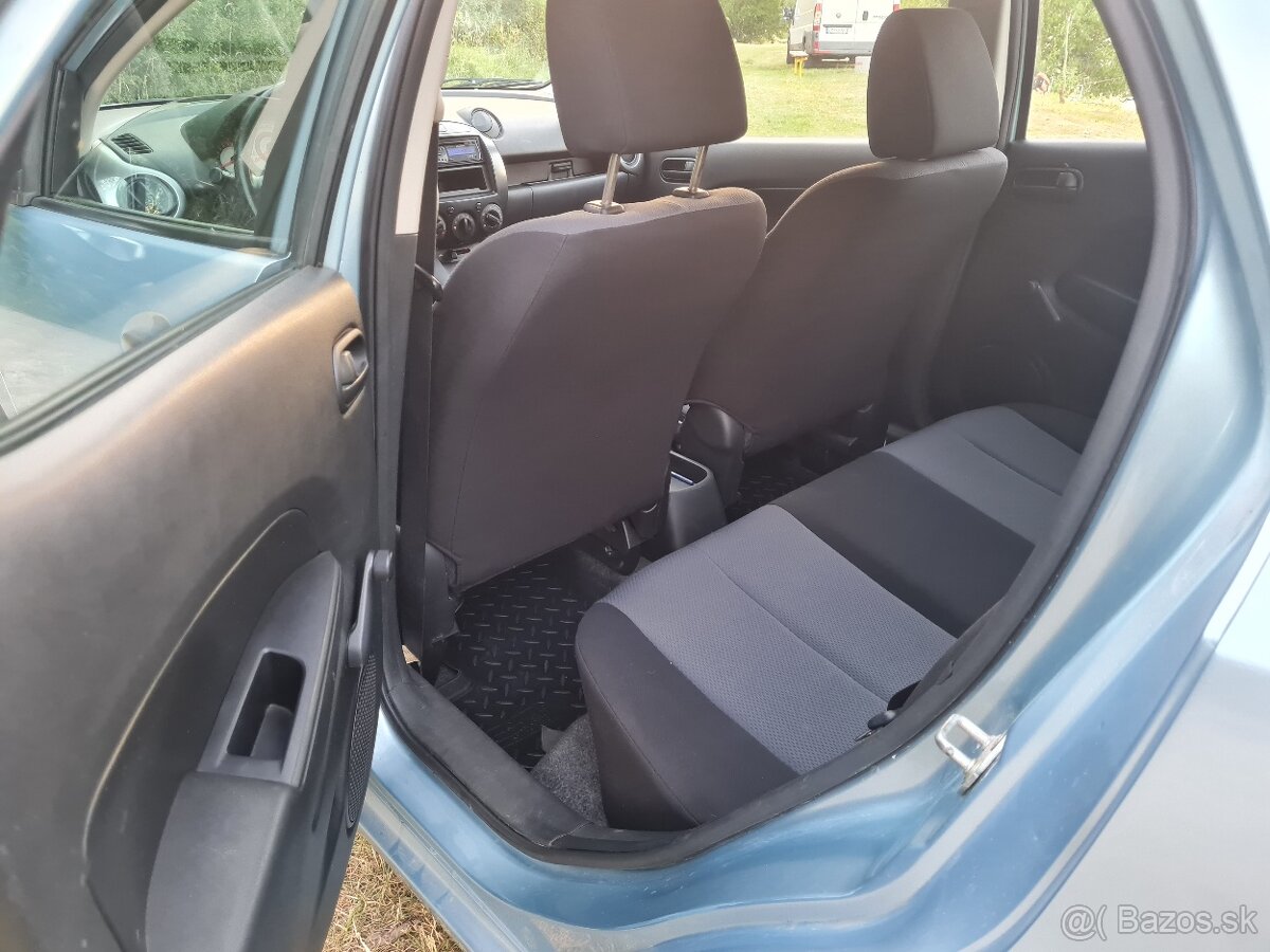 Mazda 2 ... 1,3 16v ...124xxx km - 10