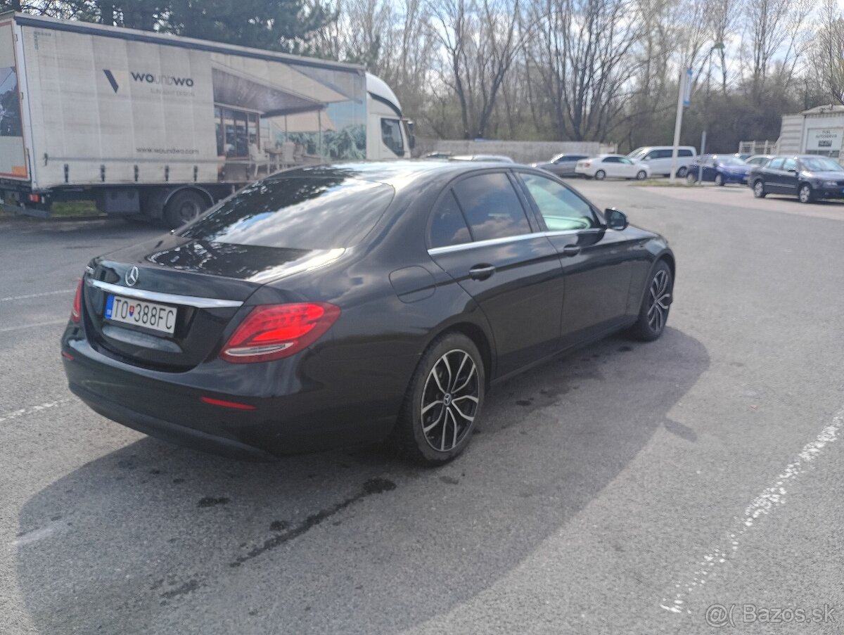 Predám Mercedes E220 ročník 2017 w213 - 10