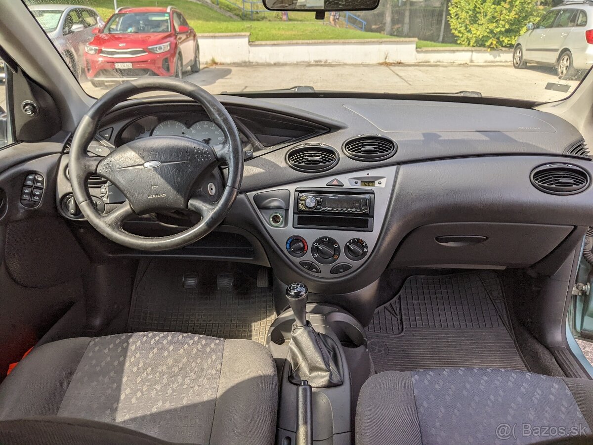 Ford Focus Kombi - spoľahlivé rodinné auto - 10
