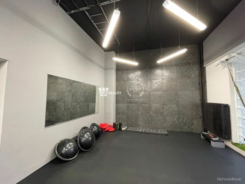 Predám veľký Obchodný priestor 180m2, v BA III - 10