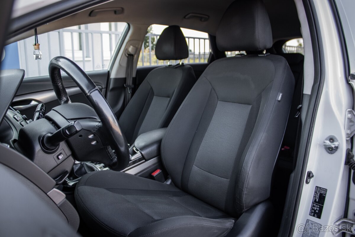 Hyundai i40 CW 1.7 CRDi HP Business - 10