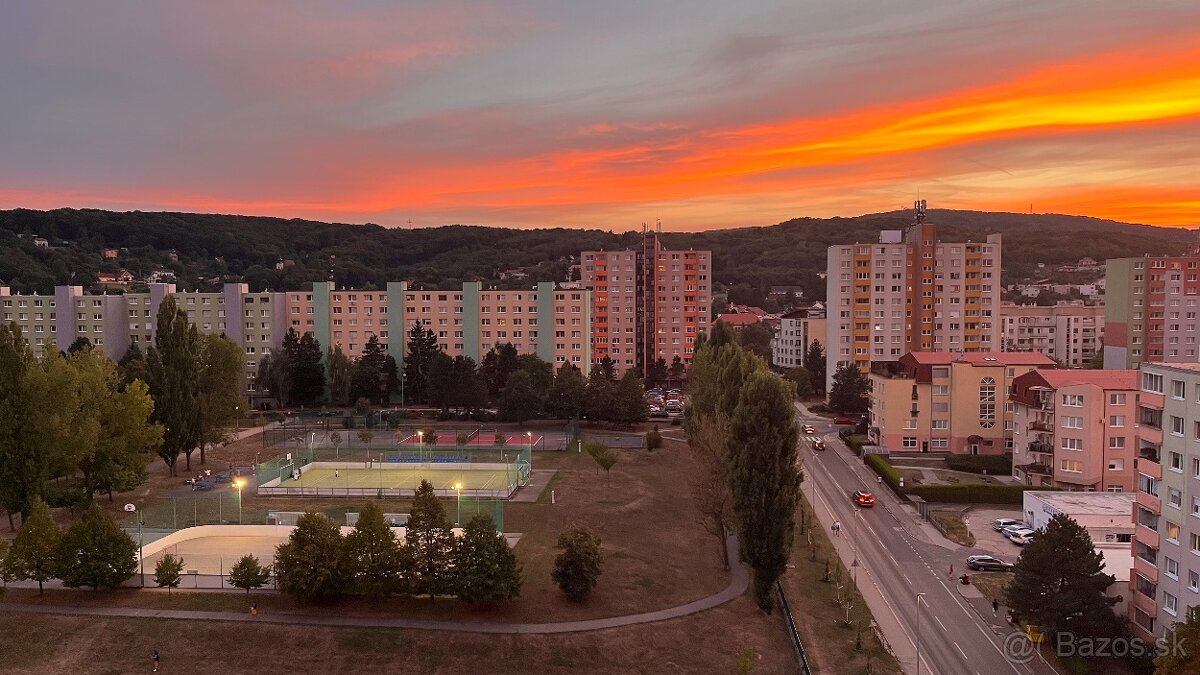 slnečný 2 izbový byt - voľný IHNEĎ - 10