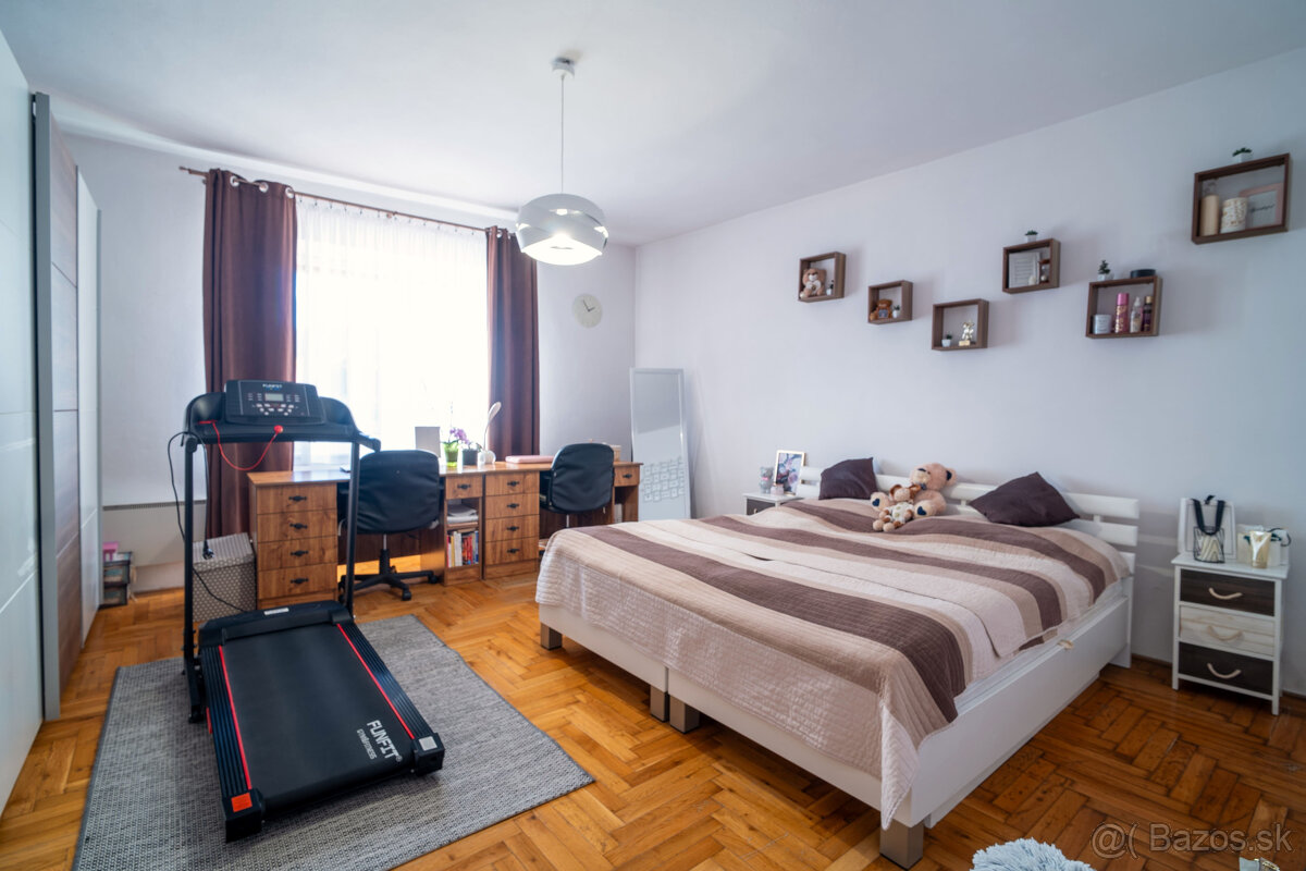 Na predaj dva rodinné domy na jednom pozemku v Krásnohorskom - 10