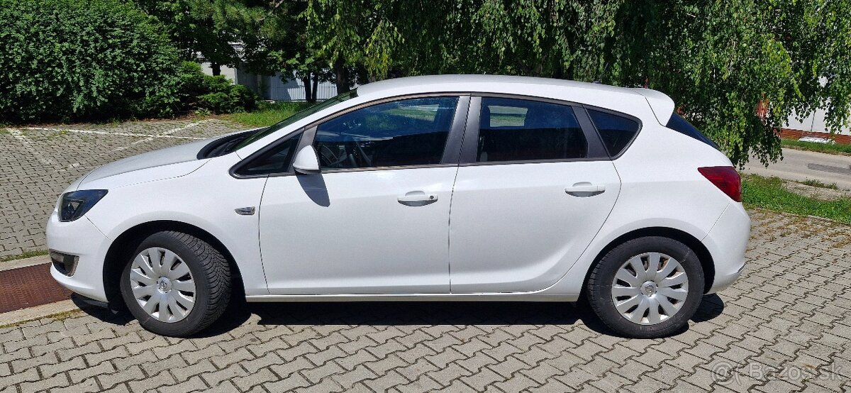 Opel Astra J 1.4 74kw - 10