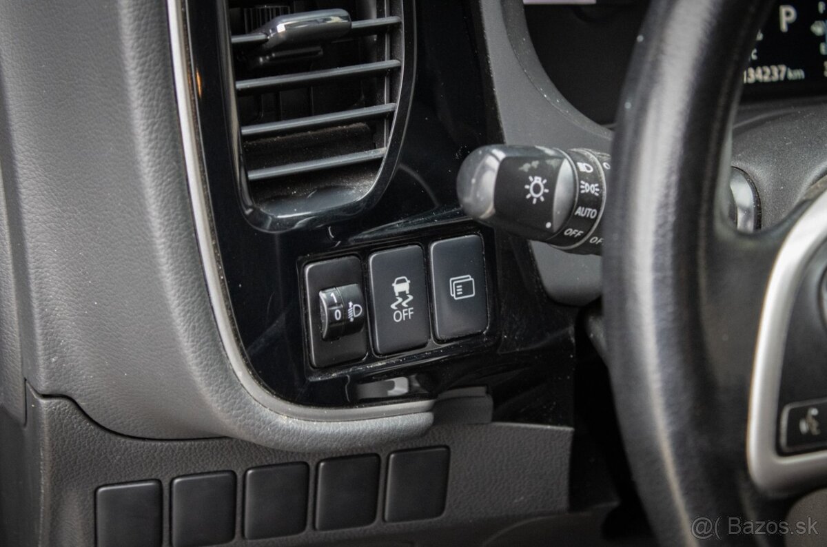 Mitsubishi Outlander 2.2 D-ID 110kW - 10