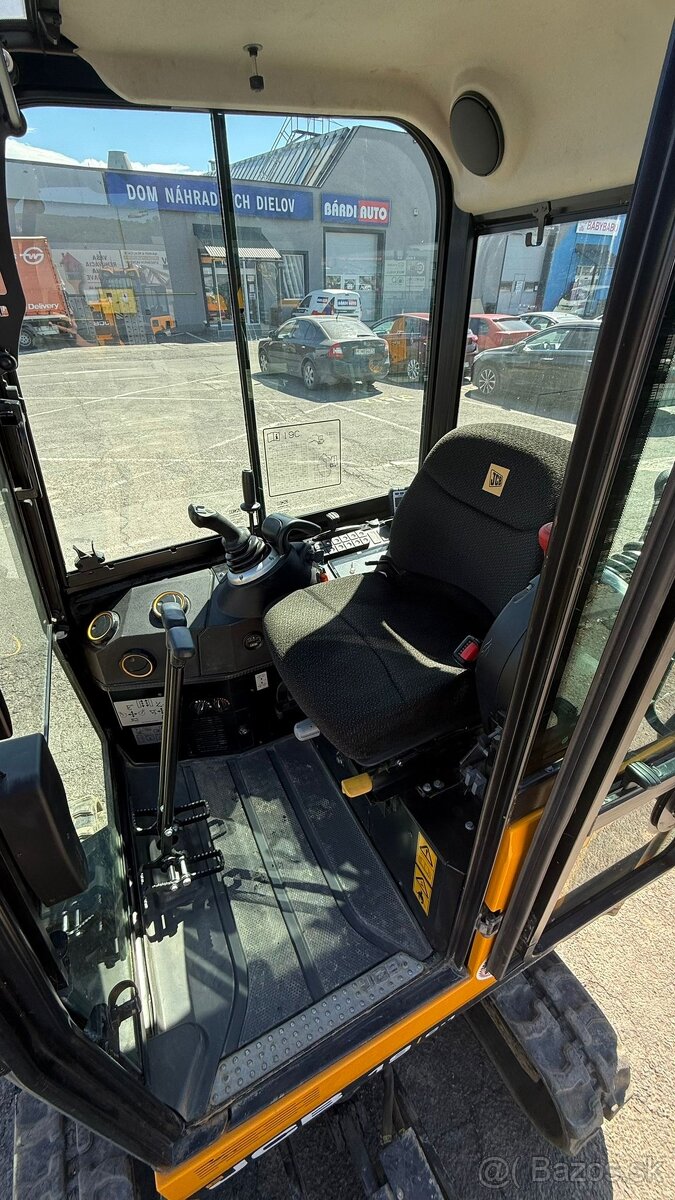 JCB 19C-1 - 10