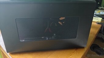 Razer Core X - 10