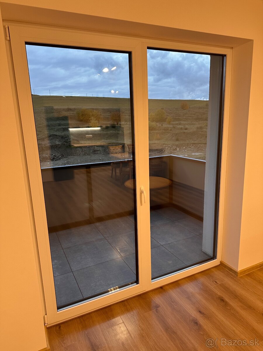 Prenájom 2-izbového bytu v novostavbe s garažou - 10