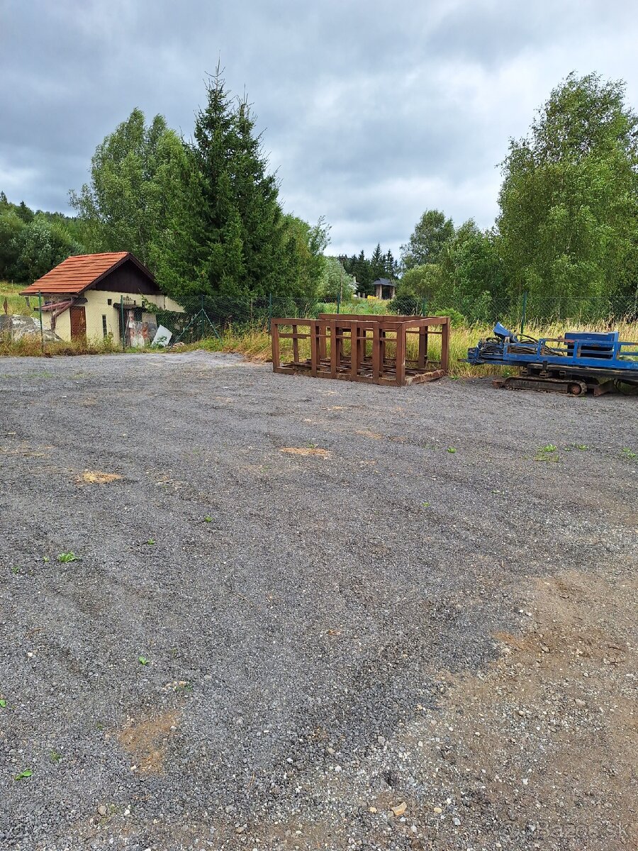 Prenajom skladových priestorov o celkovej rozlohe 960 m2 - 10