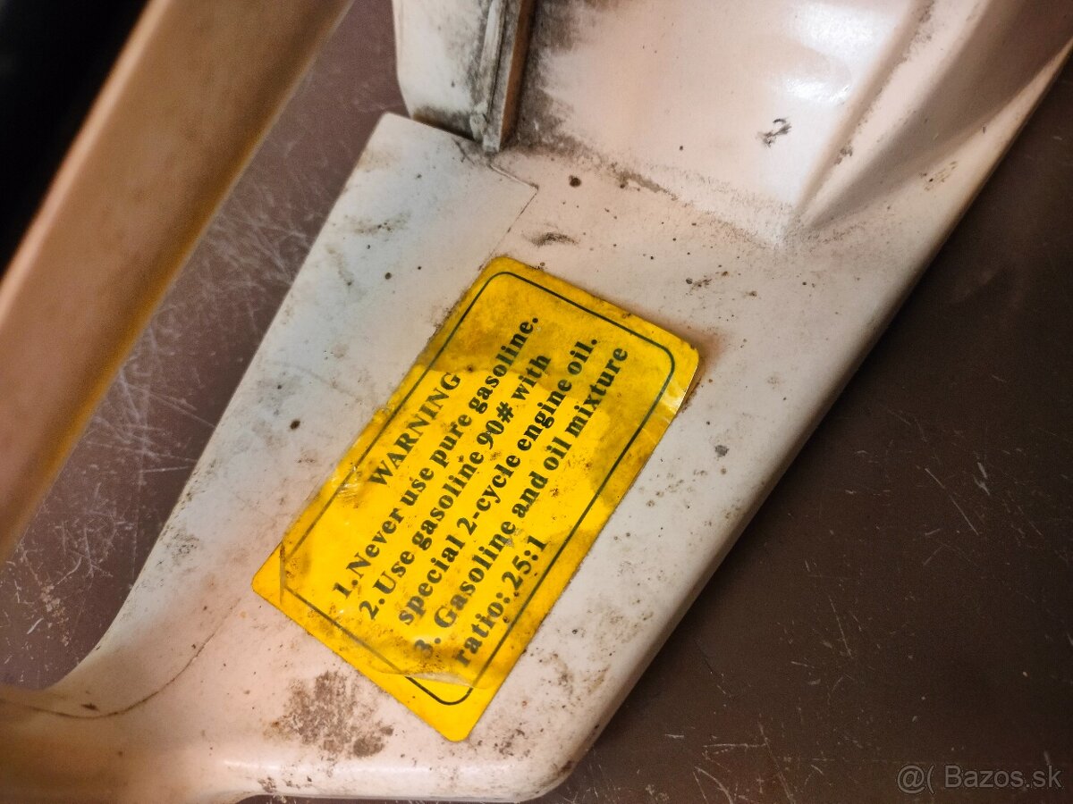 Prodám čínskou motorovou pilu - 10