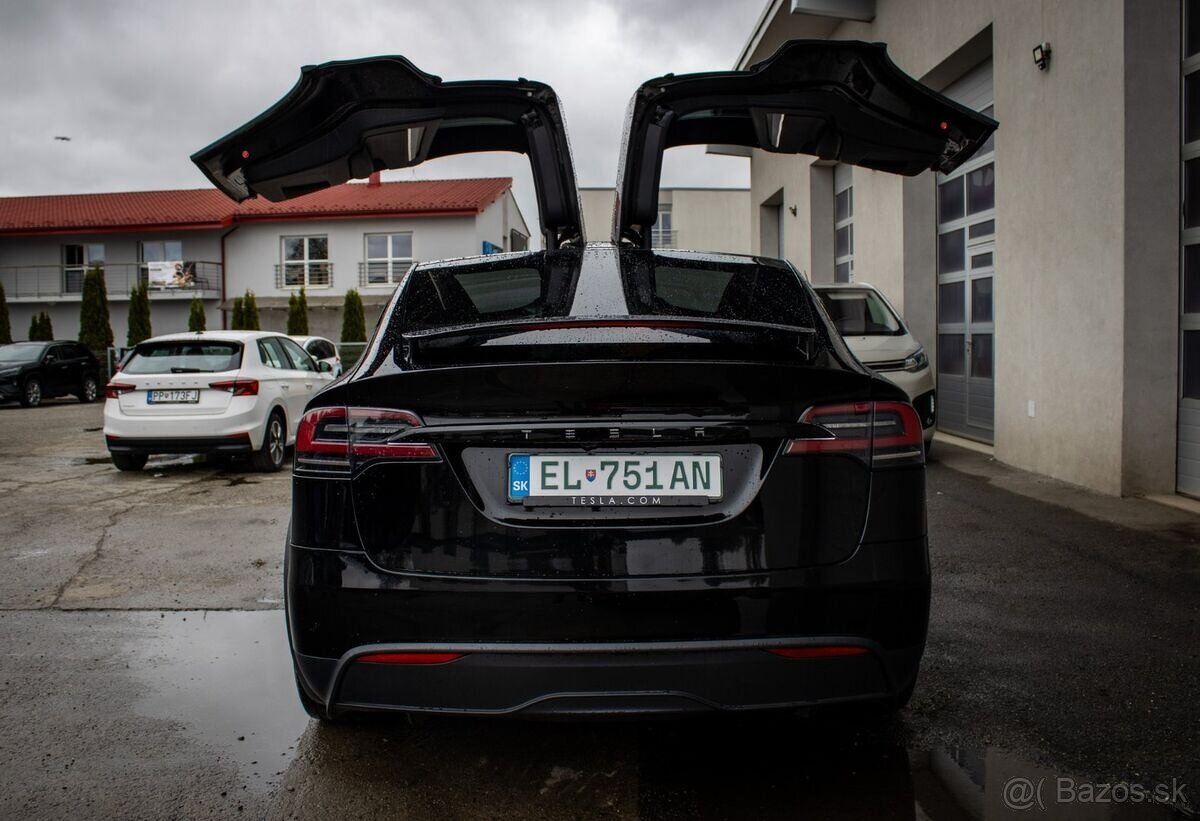 Tesla Model X AWD, 504kW, A, 5d. (2023) - 10