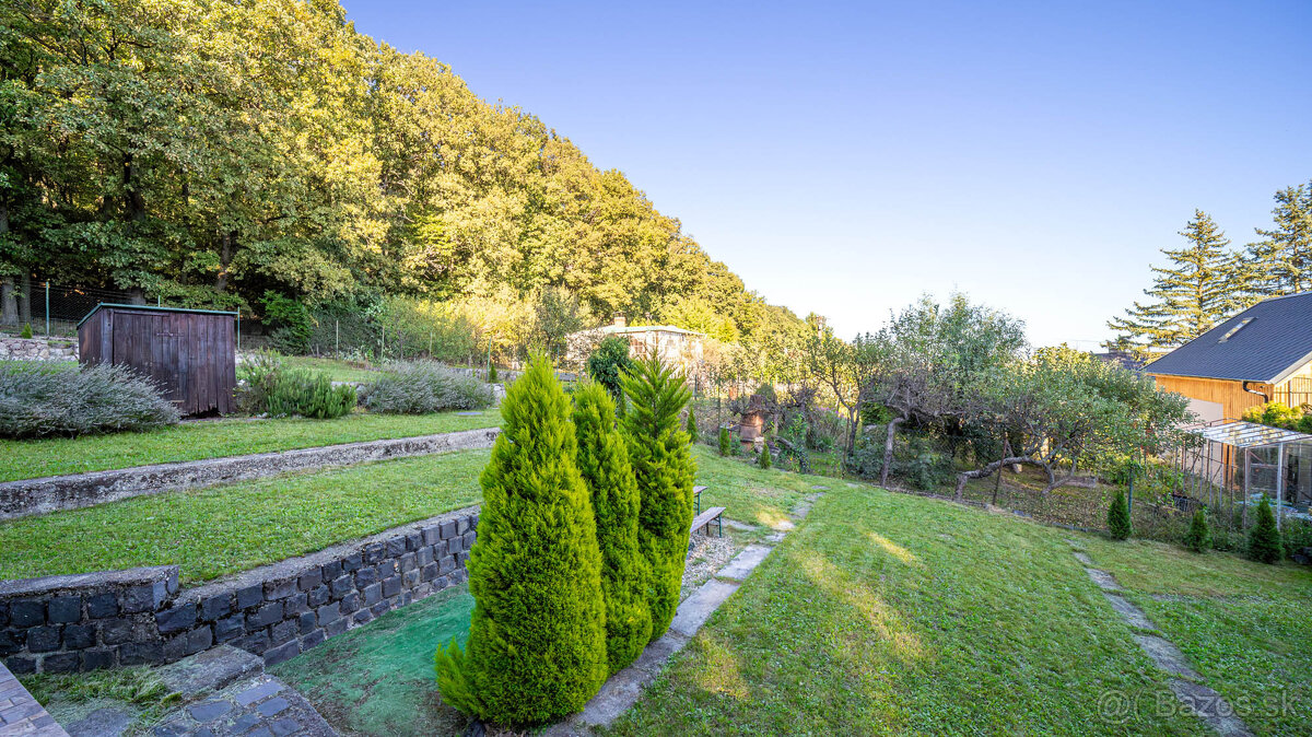 Pozemok s rekreačnou chatou a krásnym výhľadom v lukratívnej - 10