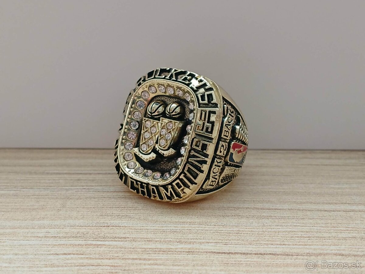 Prstene NBA World Champions - 10