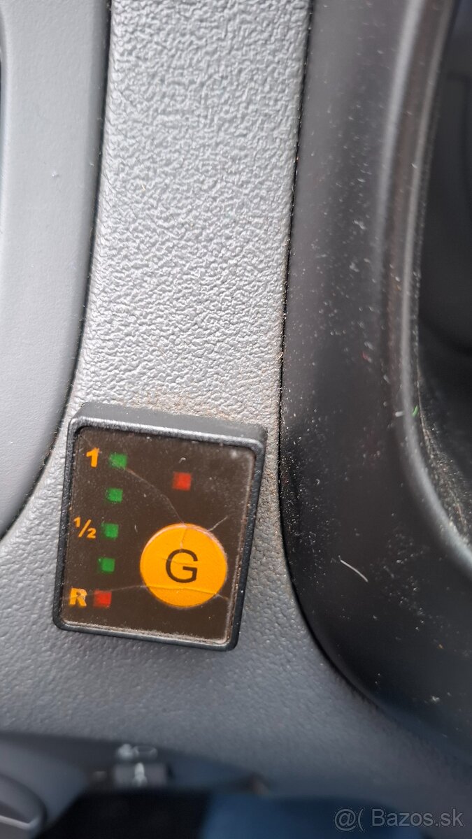 Kia Rio 1.4 71kw rv.2007 - 10