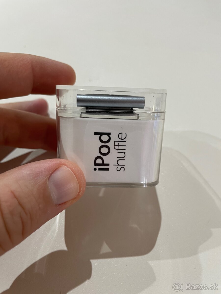 iPod Shuffle 2GB - 10