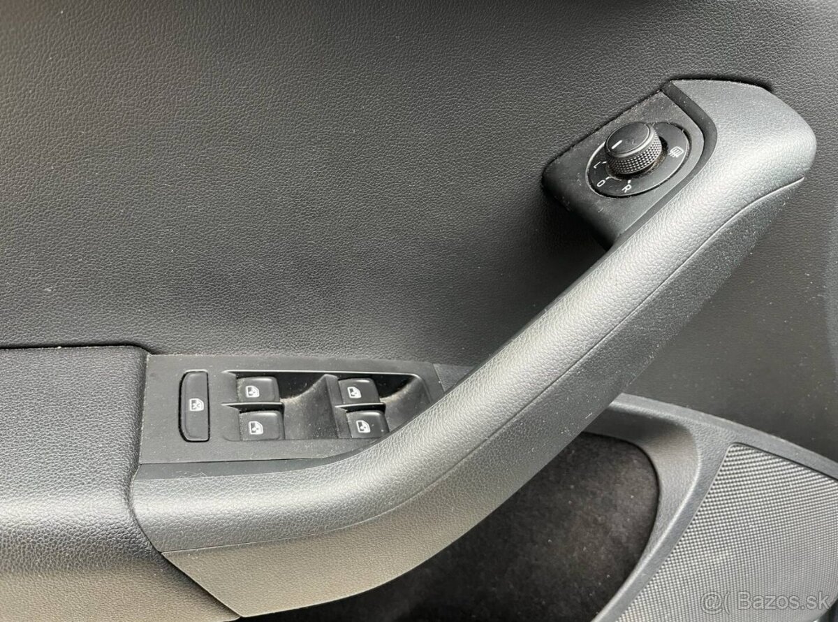 Škoda Octavia Combi 1.6 TDI DSG - 10