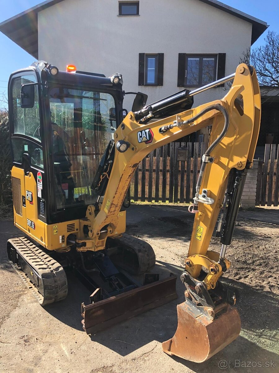 Caterpillar CAT 301.6 - 10