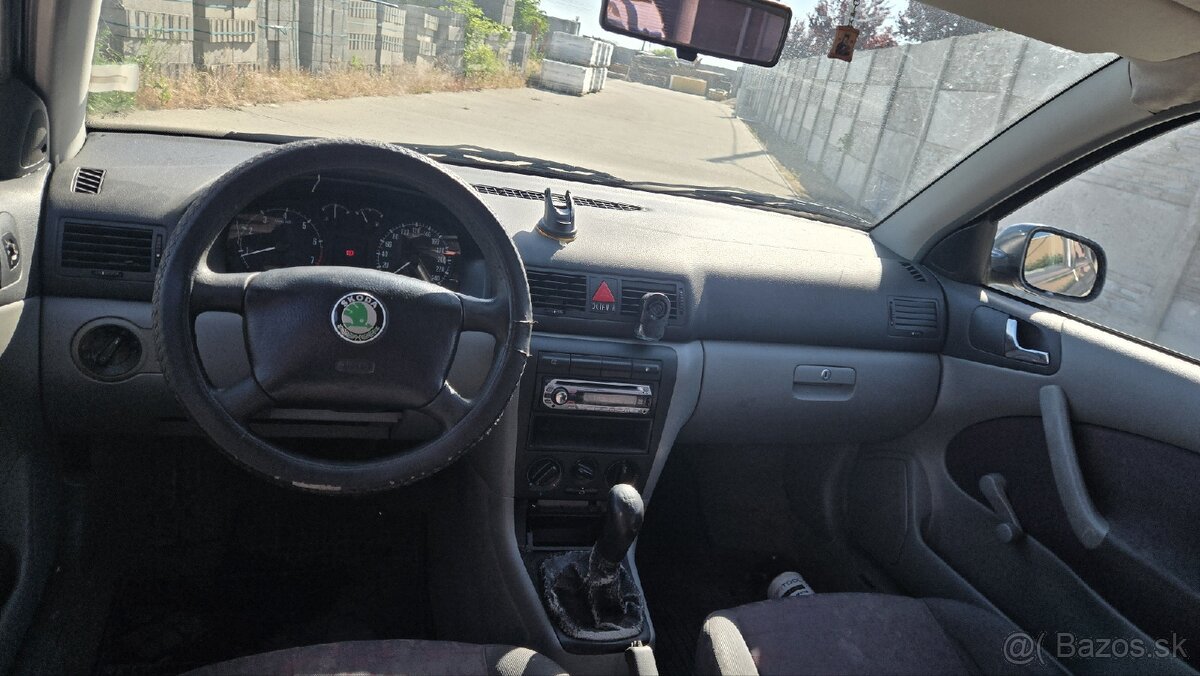 Skoda octavia 1- 1.6 benzin - 10