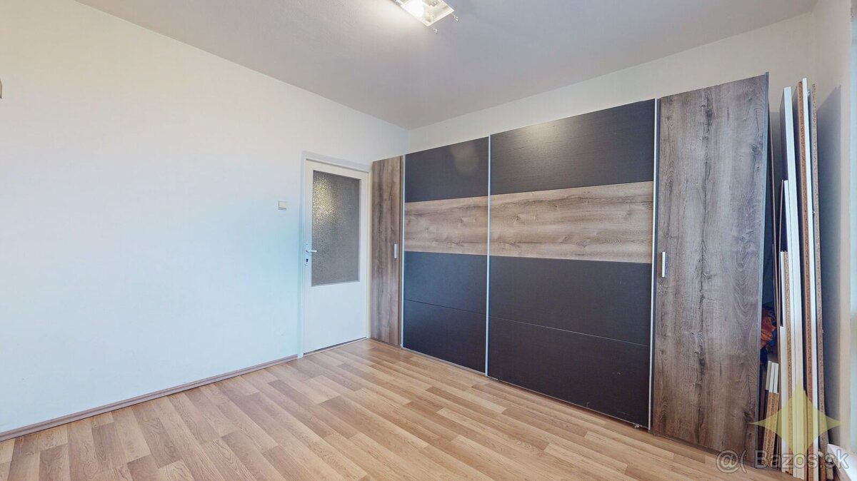 Na predaj 3 izbový byt v Lučenci na Rúbanisku III na 8/12 po - 10