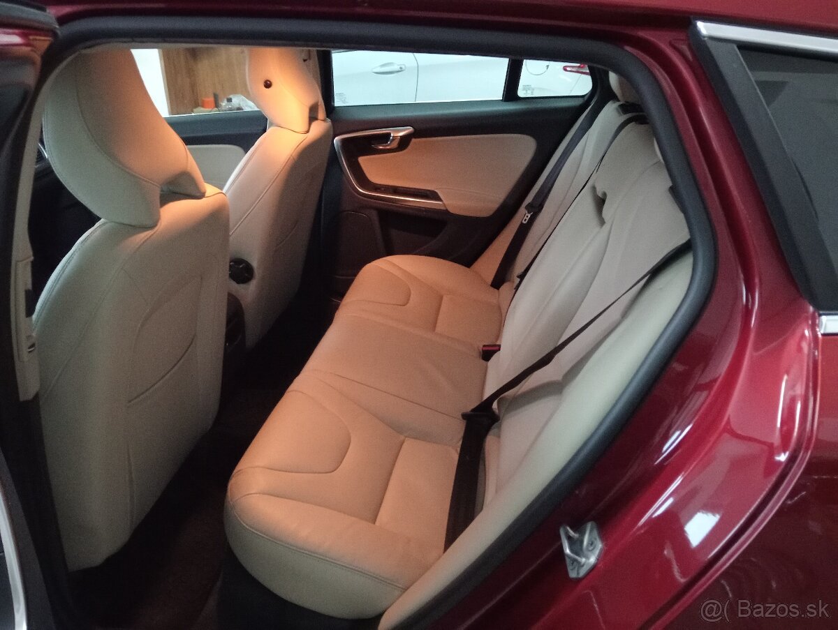 Volvo V60 D4 2.0 133kw - 10