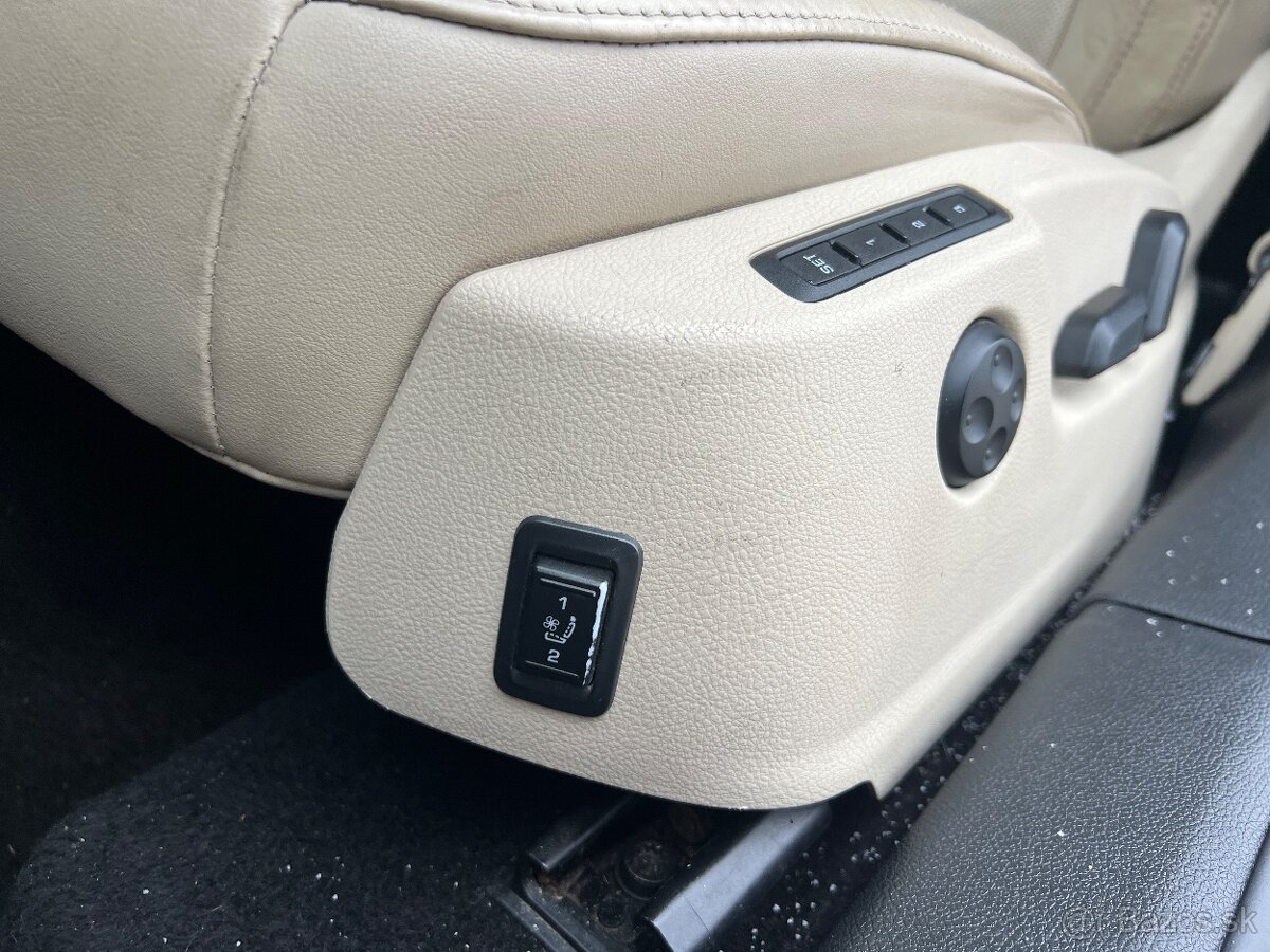 Škoda superb 2,0 4x4 DSG - 10