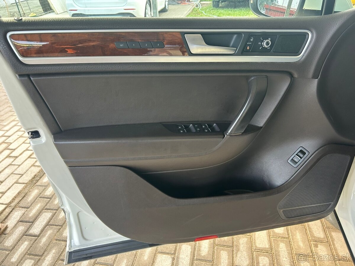 Volkswagen Touareg 3.0 TDI Elegance - 4Motion - 10