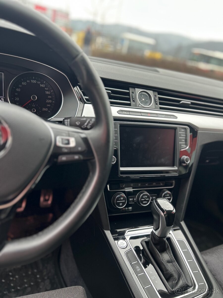 Volkswagen Passat B8 2.0 TDI DSG - 10