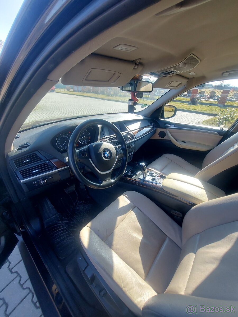 Predám BMW X5 e70 3.0d X-Drive 180kw Facelift - 10