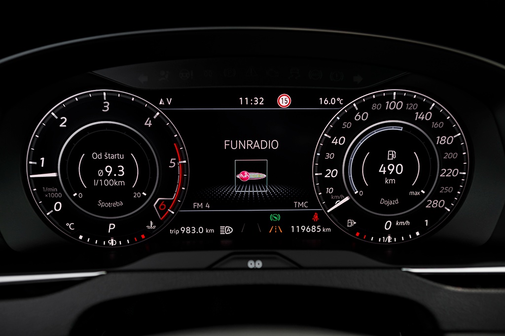 Volkswagen Arteon R-line 2.0TDI 140kW DSG7 4Motion 11/2018 - 10