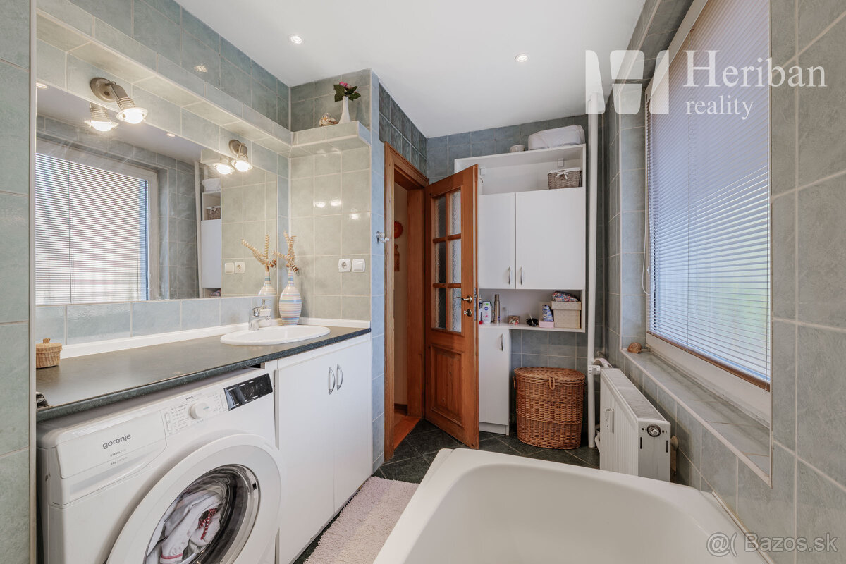 3izb.byt,79m2,s parkovacím miestom,Komenského ul,Staré Mesto - 10