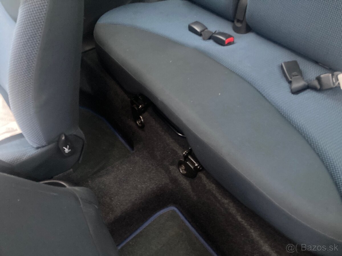 Toyota Yaris 1,0 VVT Terra 3D - 10