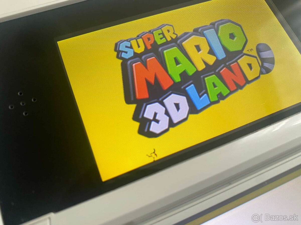 Nintendo 3DS White + 64GB SD karta - 10