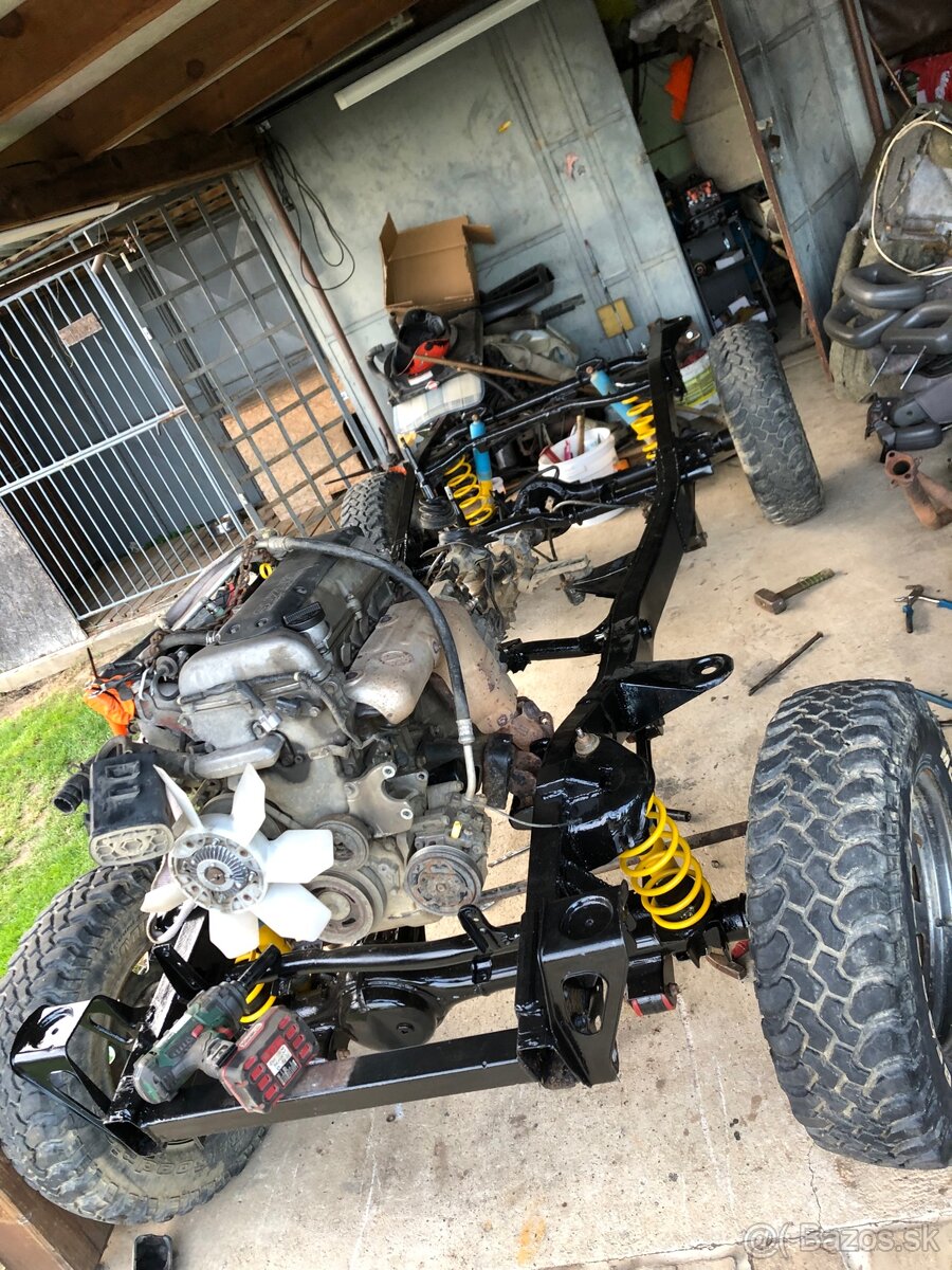 Suzuki Jimny 1.3 - 10