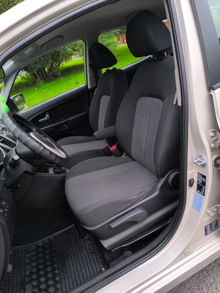 Kia Venga 1.4 benzín, kúpené na Slovensku - 10