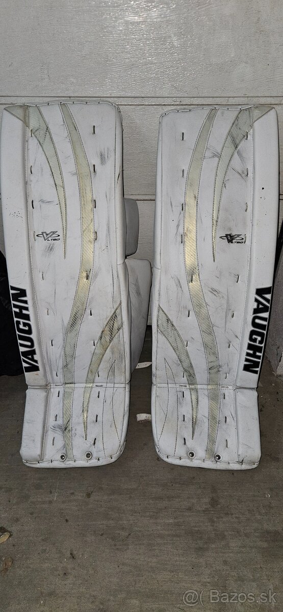 Brankárska výstroj - 10