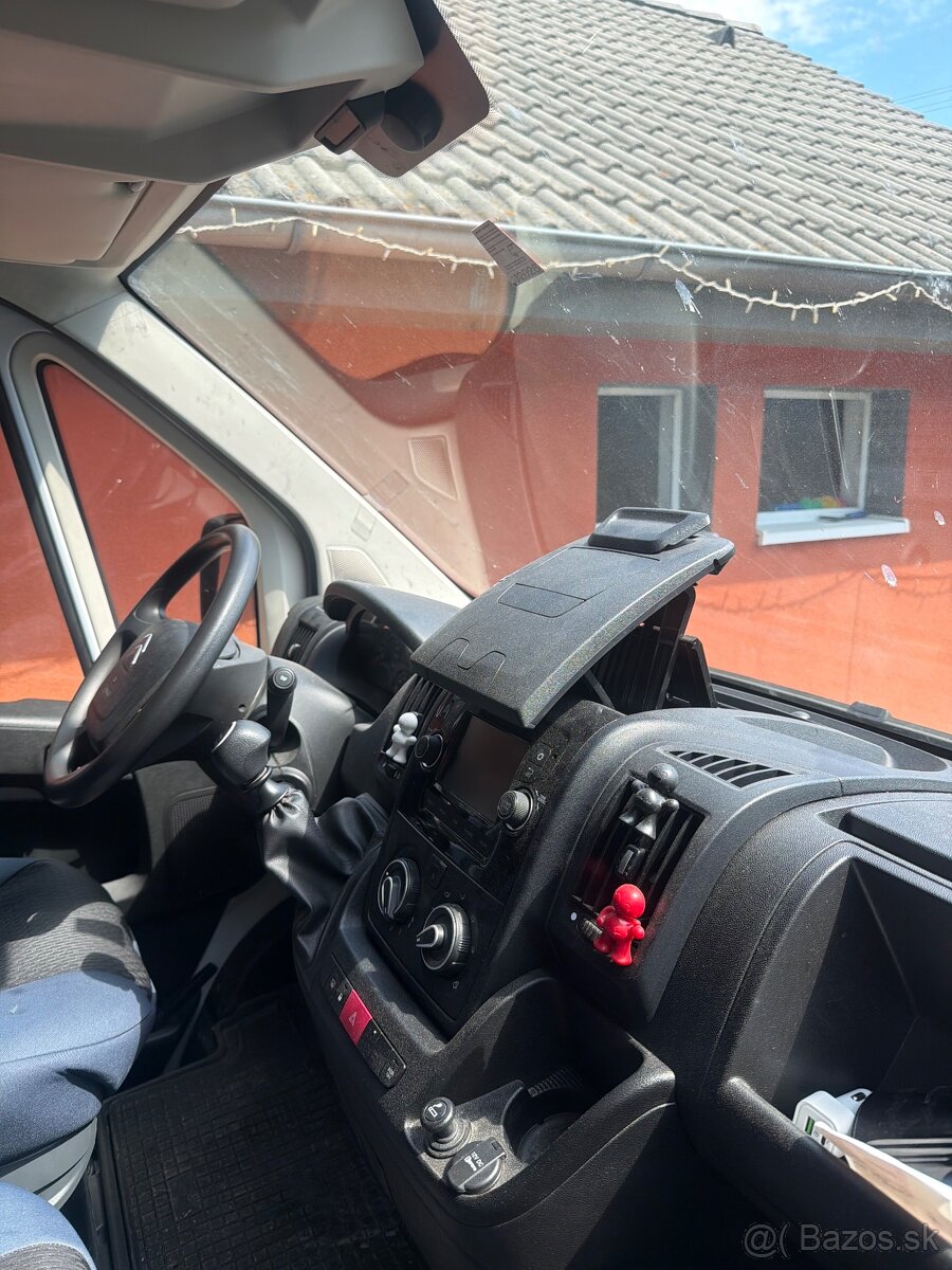 Predám Citroen Jumper 7miestné 121kw L3H2 - 10
