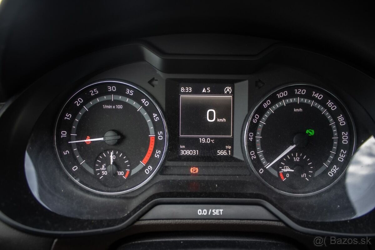Škoda Octavia Combi Scout AT/6 135kW - 10