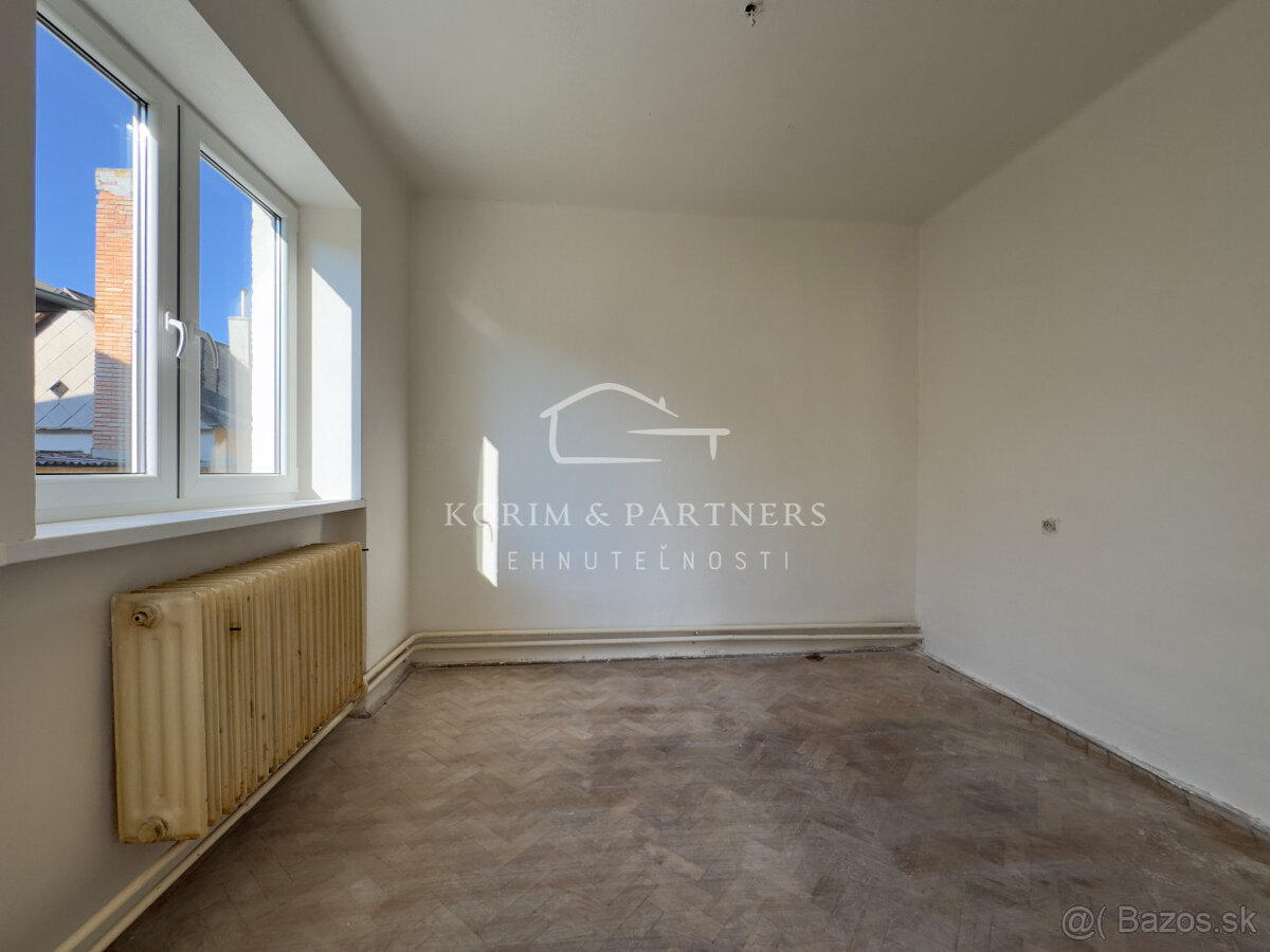 Perspektívny rodinný dom v centre obce Vrakúň - 10