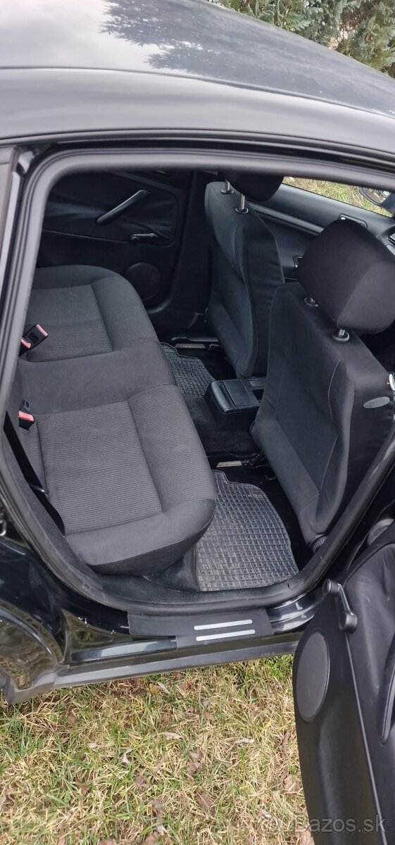 Predám PASSAT B5.5 1.6i 75kw - 10