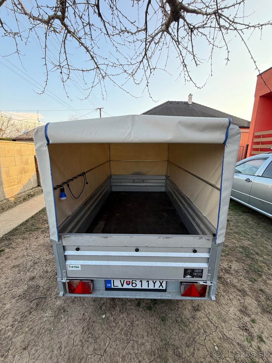 Prívesný vozík - 10