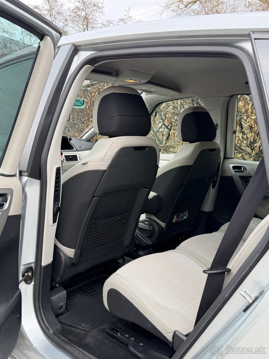 Citroën C4 Picasso 1.6 HDi - 10