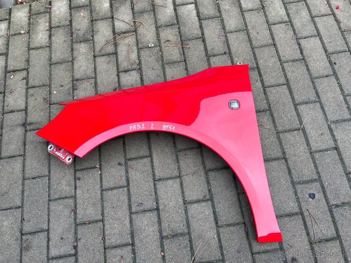 škoda fabia 2 dvere blatnik zrkadlo svetlo čelo vystuha - 10