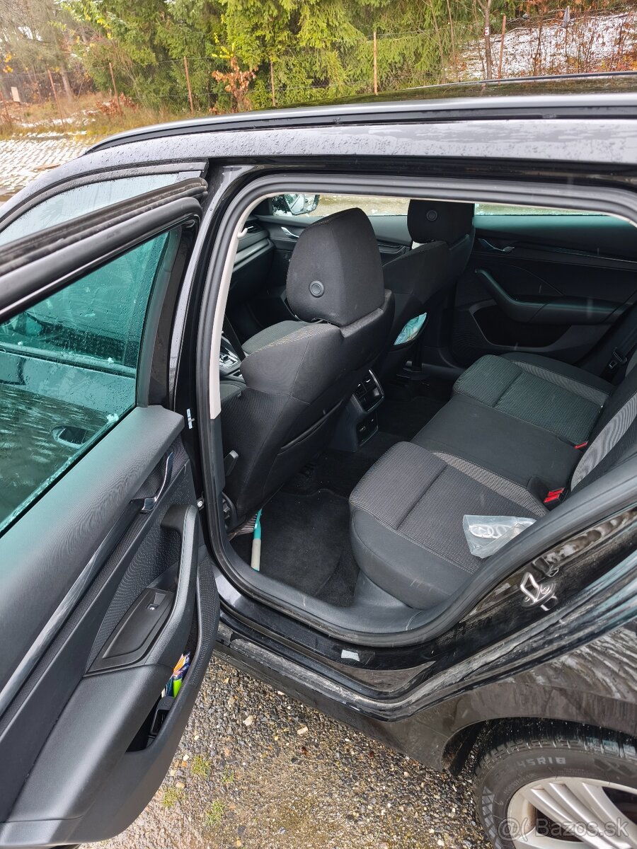 Predám Škoda Octavia IV combi - 10
