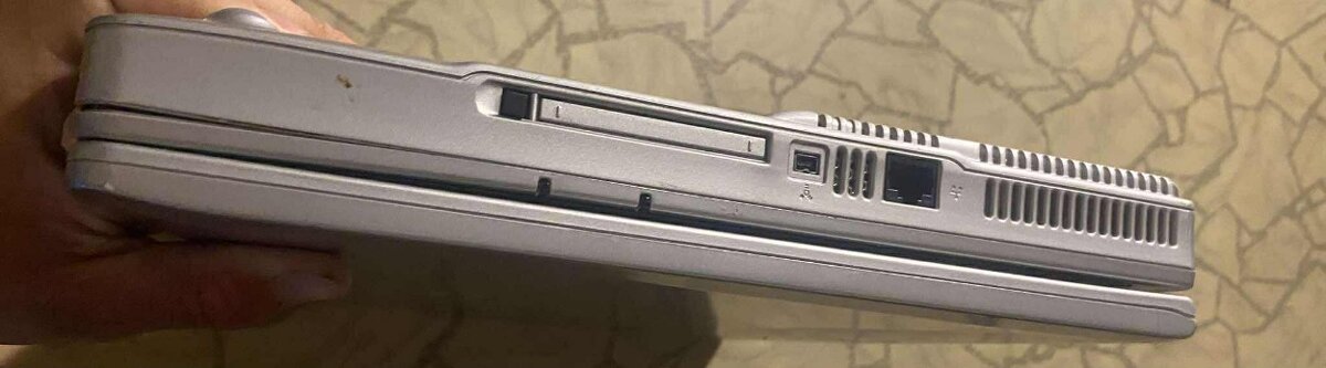 Predám starý notebook gericom laptop 15 tft p4 256 mb ram 40 - 10