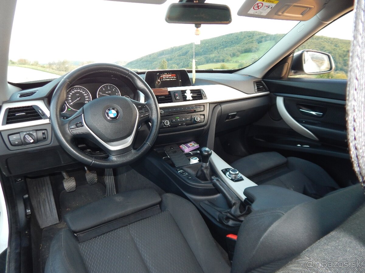 BMW 318D GT F34 2015 - 10