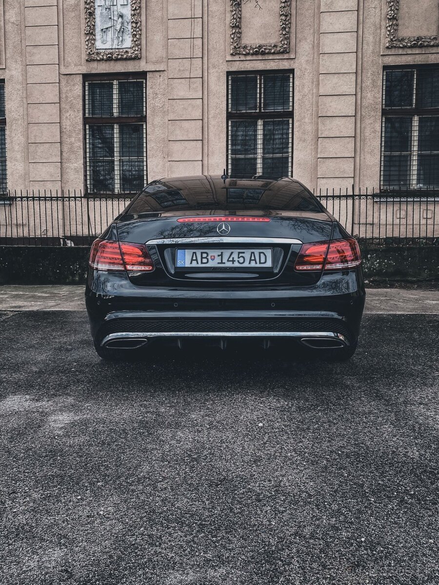 MERCEDES BENZ E 220 CDI AMG - LINE - 10