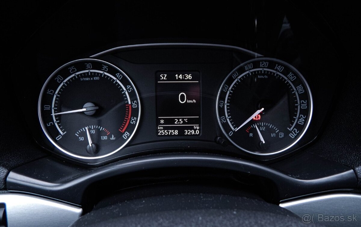 Škoda Octavia Combi RS 2.0 TDI - 10